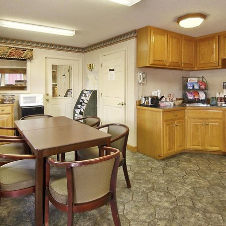Executive Inn By Oyo Ridgeway I-77 Εστιατόριο φωτογραφία
