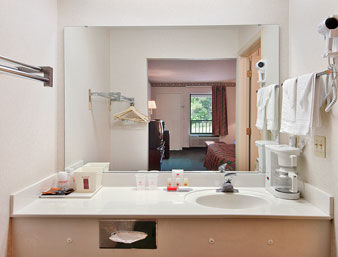 Executive Inn By Oyo Ridgeway I-77 Εξωτερικό φωτογραφία
